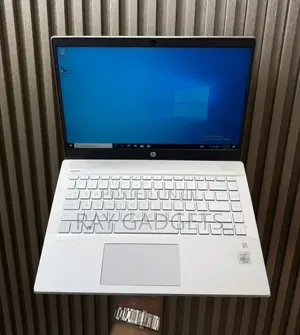 New Laptop HP Pavilion 14 16GB Intel Core i7 SSD 256GB