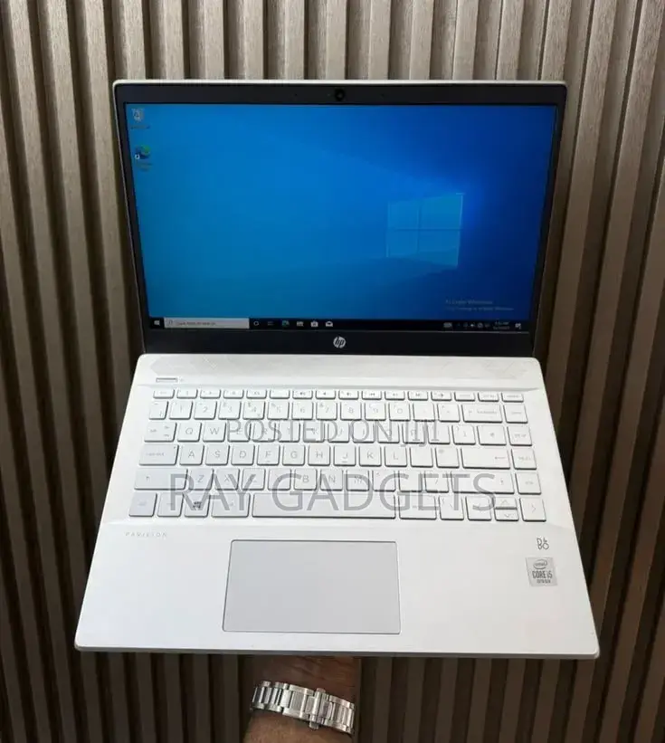 New Laptop HP Pavilion 14 16GB Intel Core i7 SSD 256GB