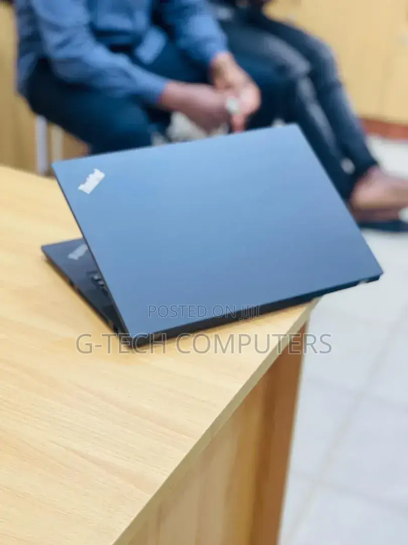 New Laptop Lenovo Thinkpad T490s 8GB Intel Core i5 SSD 256GB