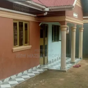 8bdrm Bungalow in Mengo Masanafu, Central Division for sale