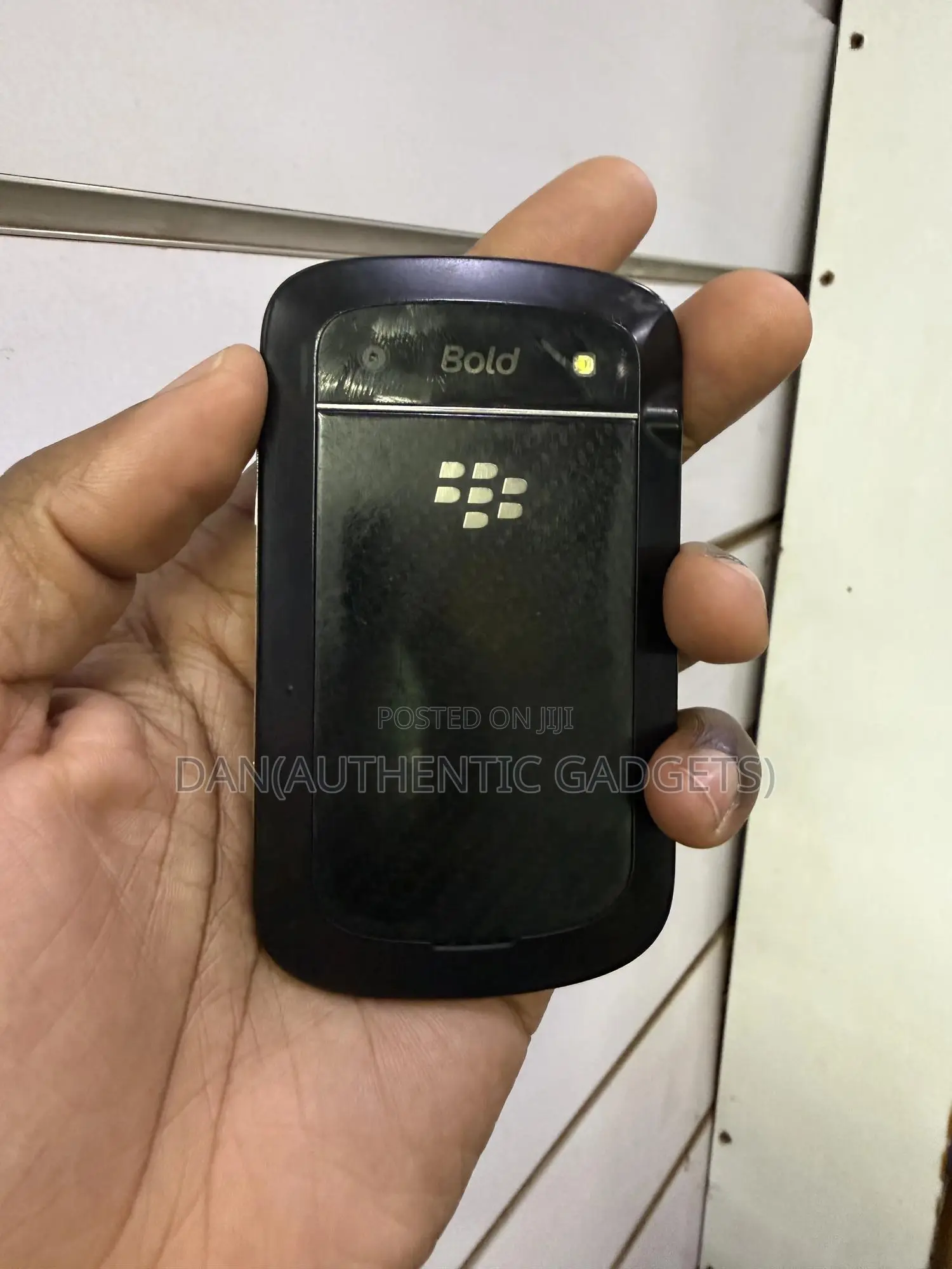 BlackBerry Bold Touch 9900 8 GB Black