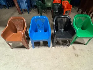 Temple Plastic Chairs Plastic Chairs