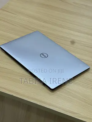 New Laptop Dell XPS 13 7390 16GB Intel Core i7 SSD 512GB