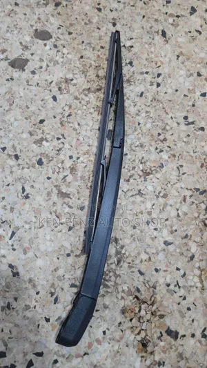 Landcruiser Lc120 Ronaldo Rear Wiper Blade and Handle