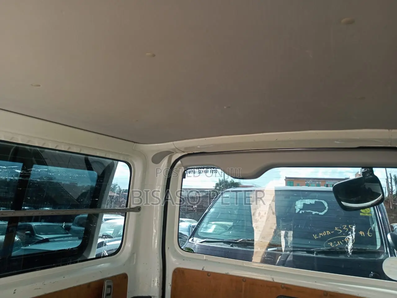 Toyota HiAce 2013 White