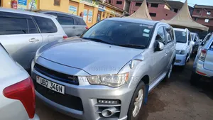 Mitsubishi Outlander 2011 Silver