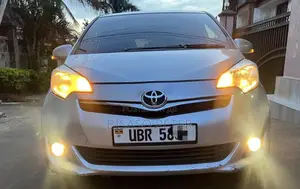 Toyota Ractis 1.5 AWD 2011 Silver
