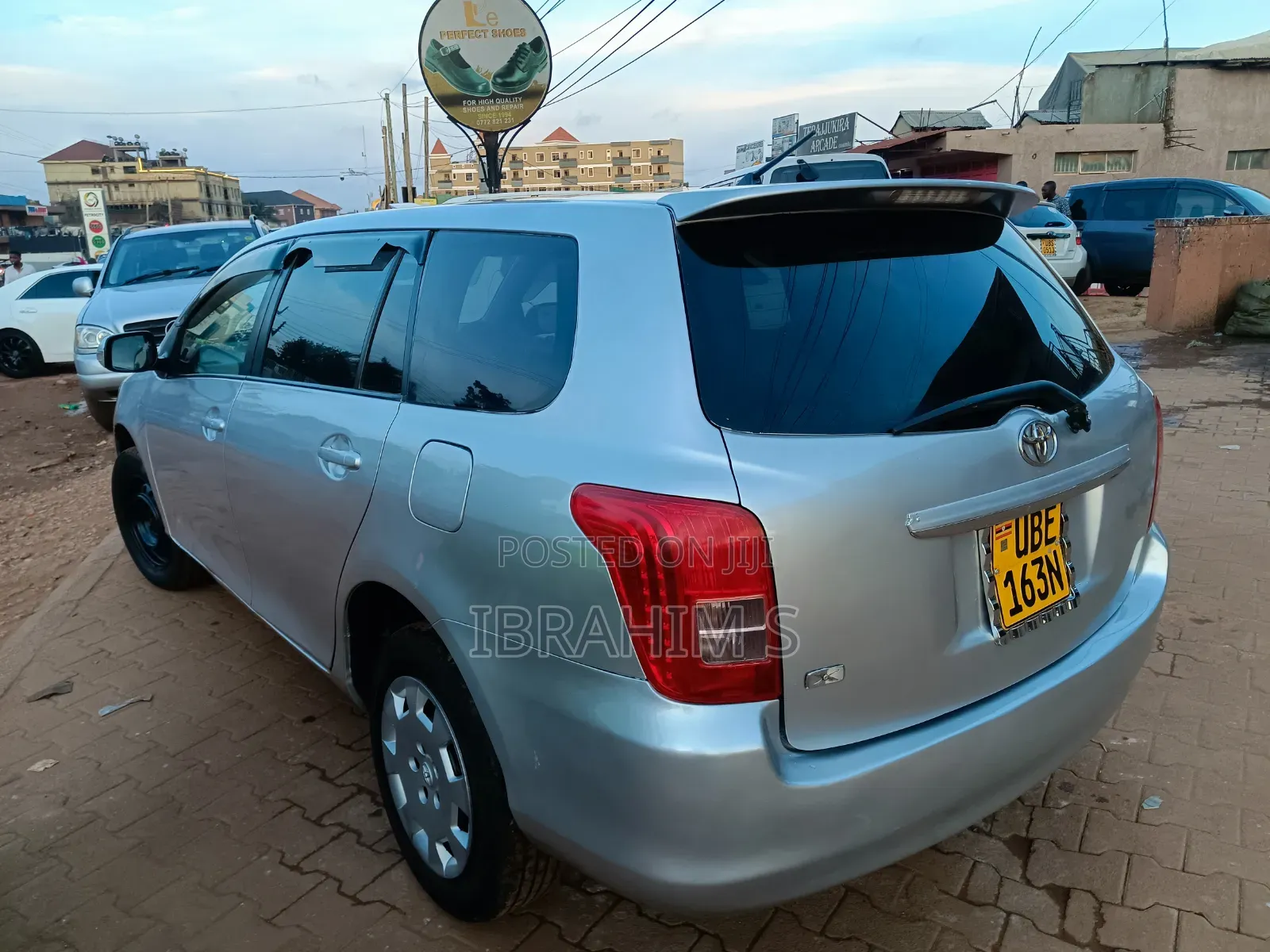 Toyota Corolla Fielder 2011 Silver