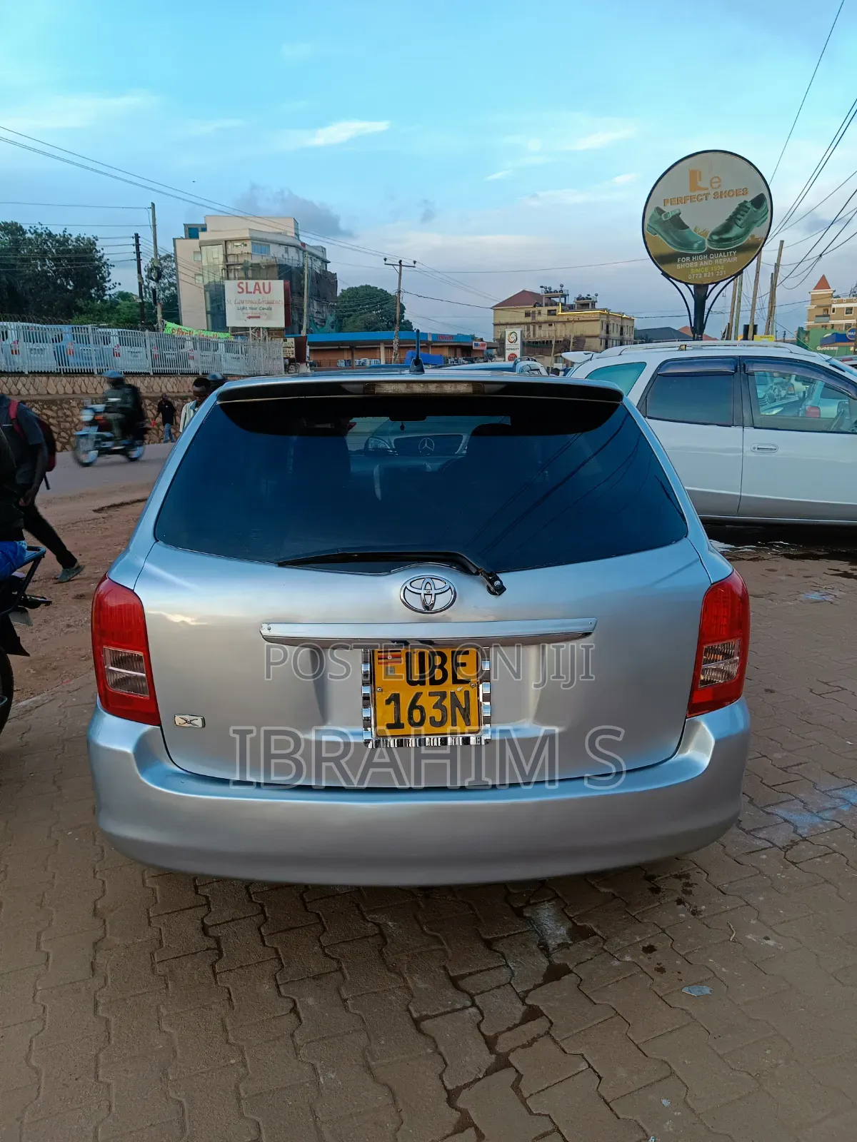Toyota Corolla Fielder 2011 Silver
