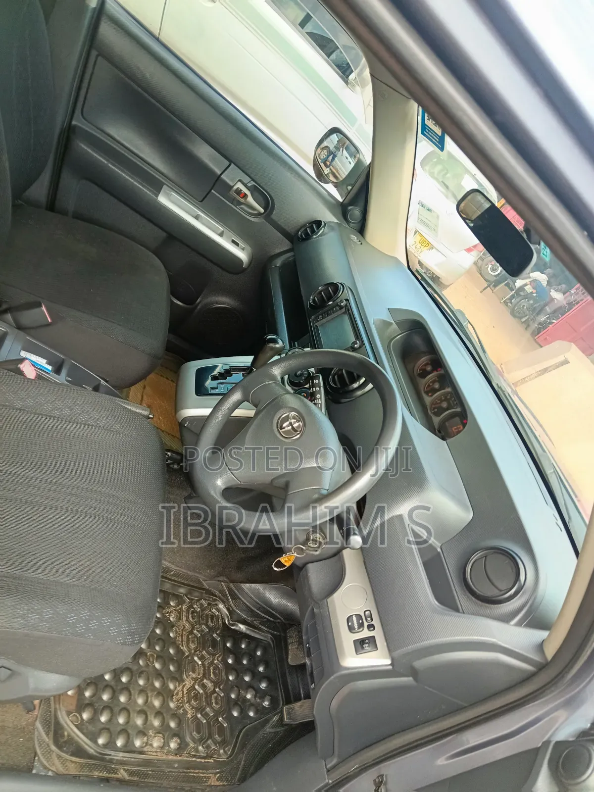 Toyota Corolla Rumion 2010 Blue