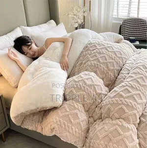 Warm Lamb Wool Comforter Duvet