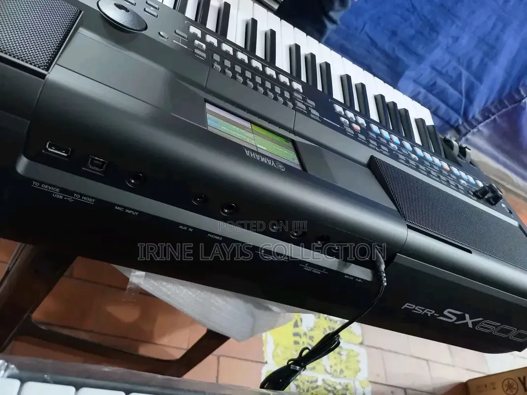 Yamaha PSR-Sx600 Digital Keyboard.