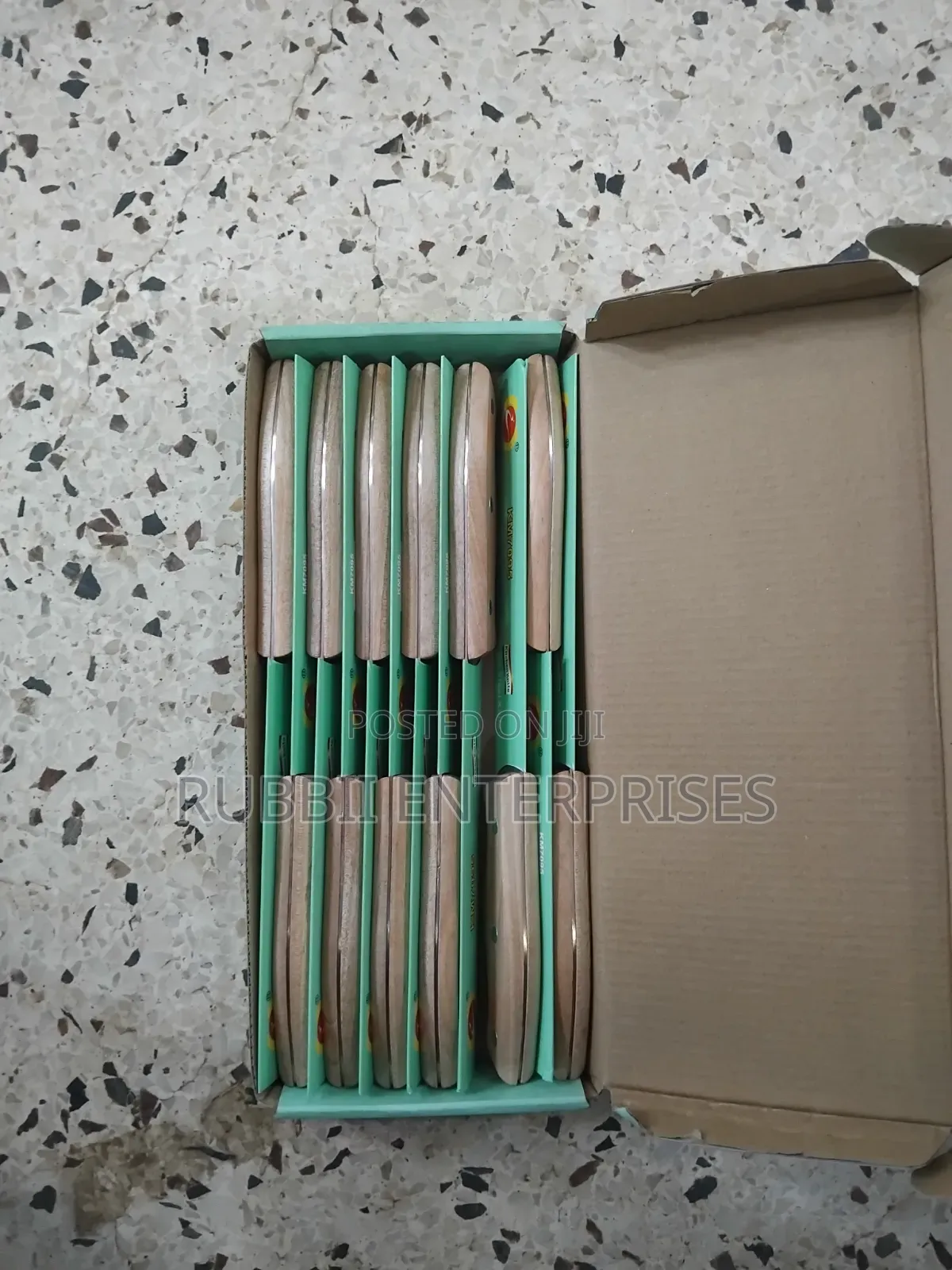 Wooden Handle Knives ~12pc
