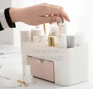 Cosmetics Make Up Organizer