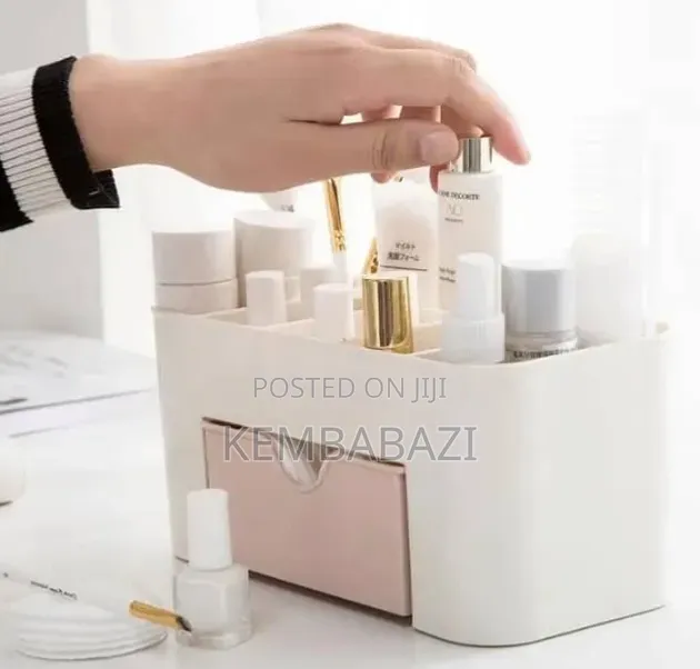 Cosmetics Make Up Organizer