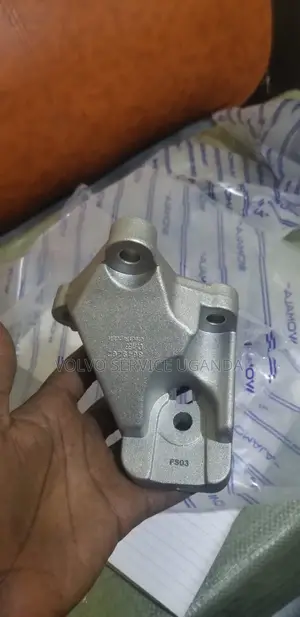 Volvo Xc90 Engine Support or Mounting Bracket Designed for Drivetrain