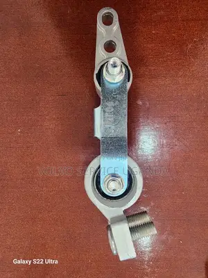 Volvo Upper Engine Torque Rod Mount,