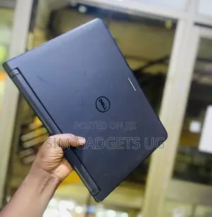 Laptop Dell 4GB Intel Core i3 HDD 500GB