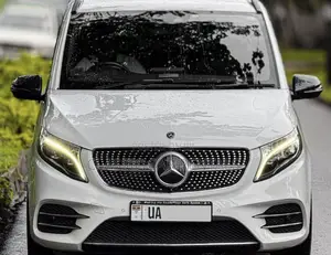 Mercedes Benz v-Class for Hire