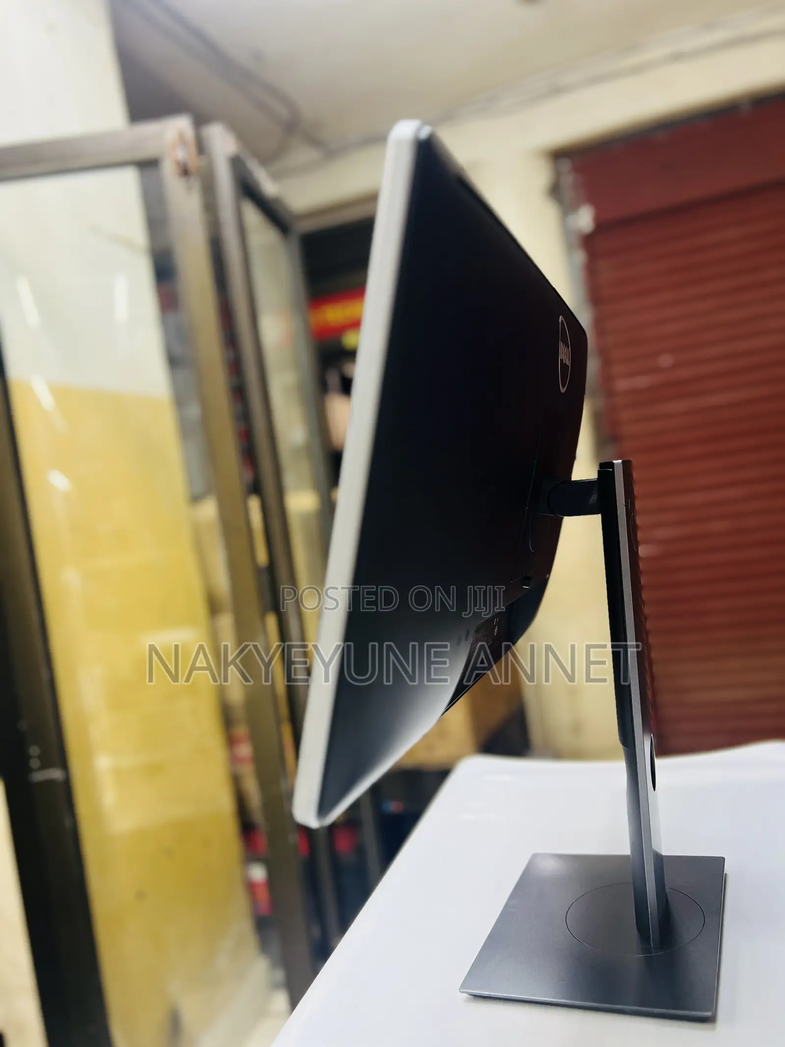 Dell 24 Inch Monitor