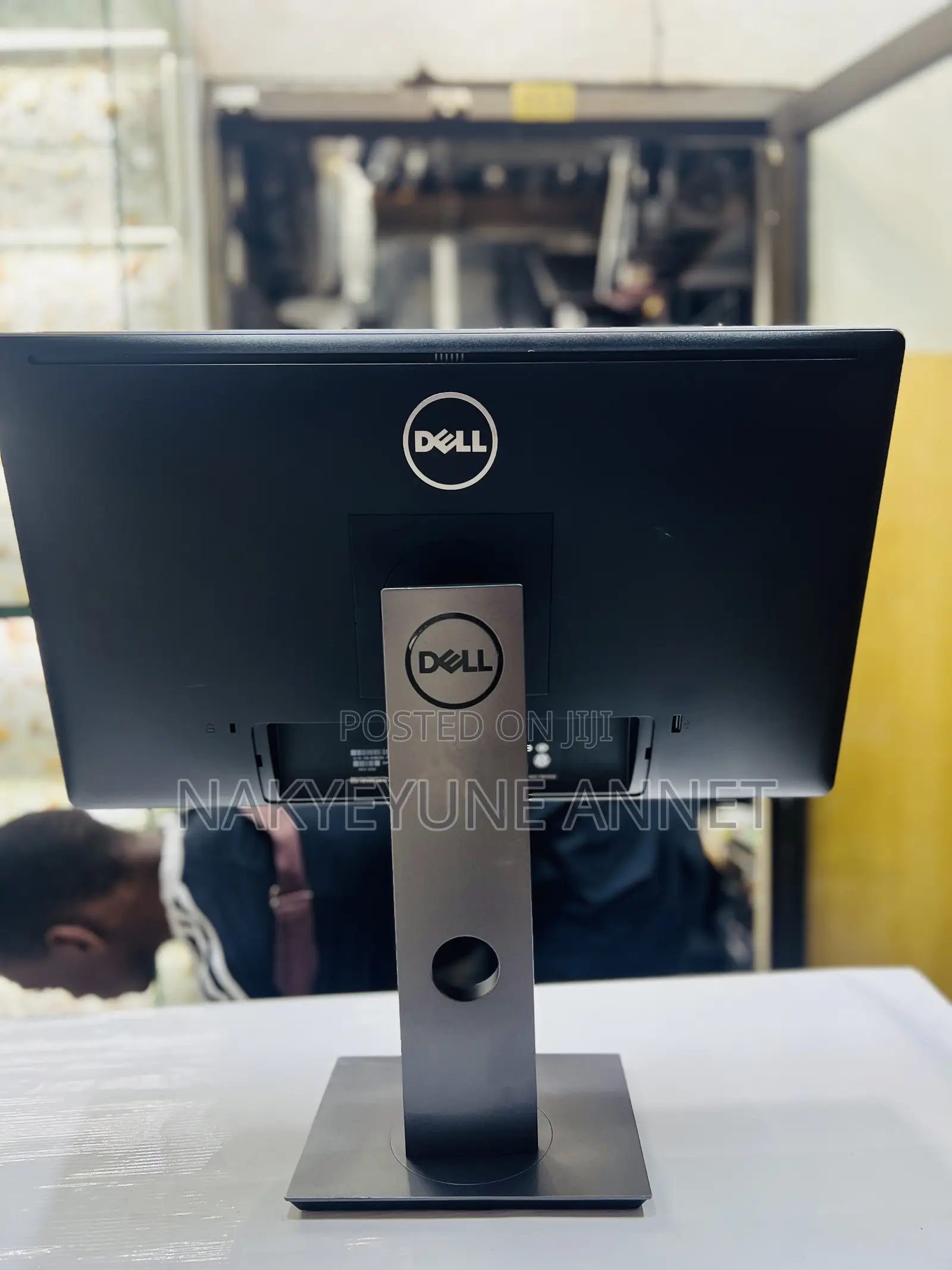 Dell 24 Inch Monitor