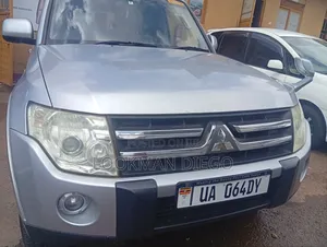 Mitsubishi Pajero 2008 Silver