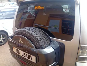 Mitsubishi Pajero 2008 Silver