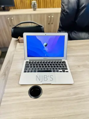 Laptop Apple MacBook Air 2015 4GB Intel Core i5 SSD 128GB