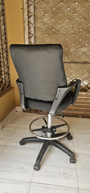 Mesh Fabric Cushion Counter Chair