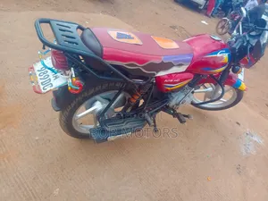 Bajaj CT 125X 2025 Red