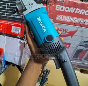 Makita Grinder Medium Size