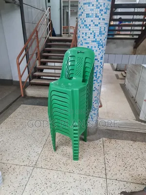 Zori Plastic Chairs Plastic Chairs
