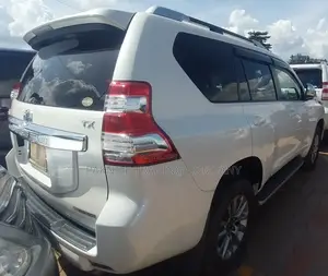 Toyota Land Cruiser Prado 2018 White
