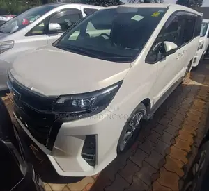 Toyota Noah 2017 White