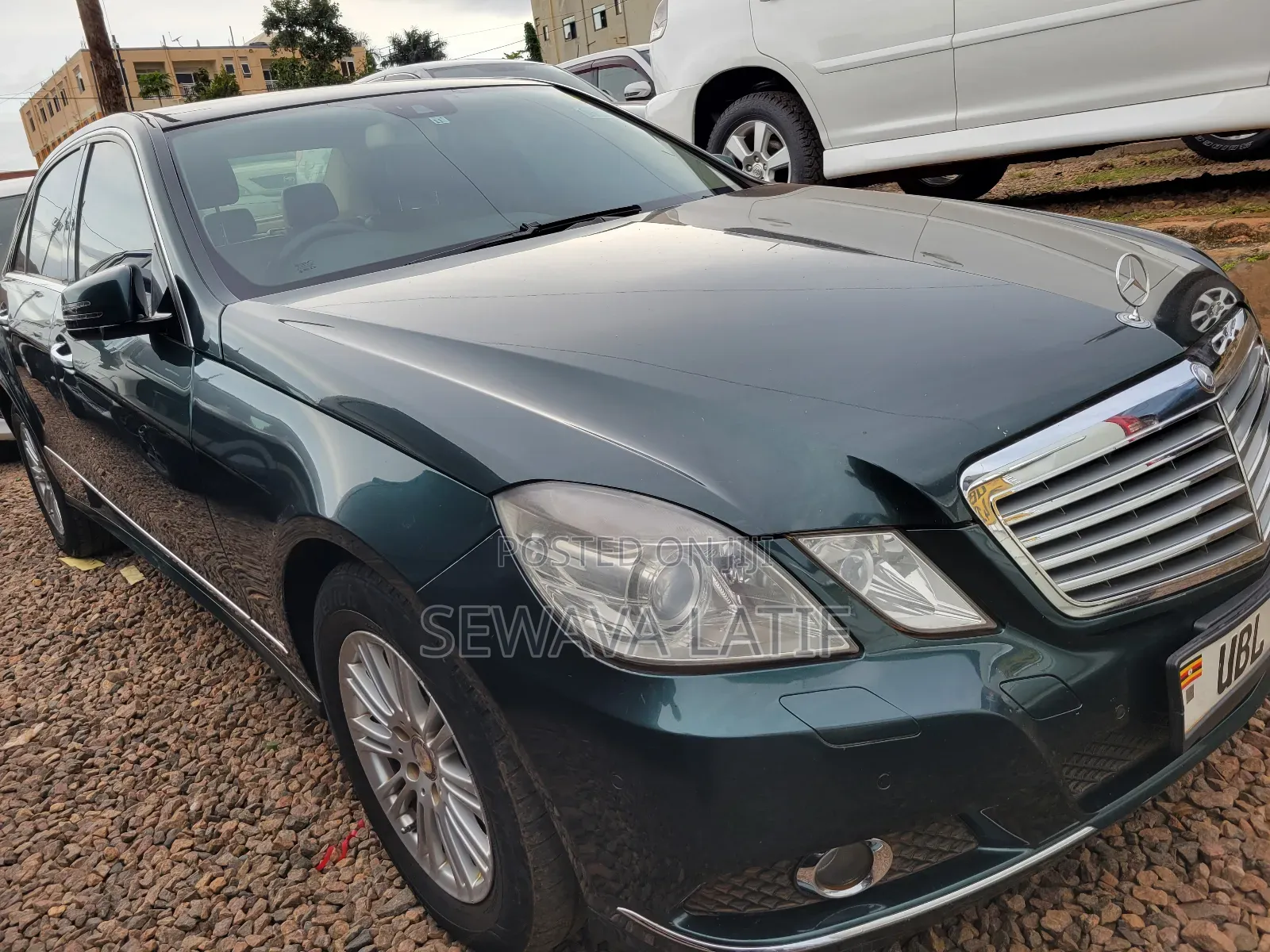 Mercedes-Benz E300 2011 Green