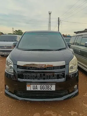 Toyota Noah 2009 Black