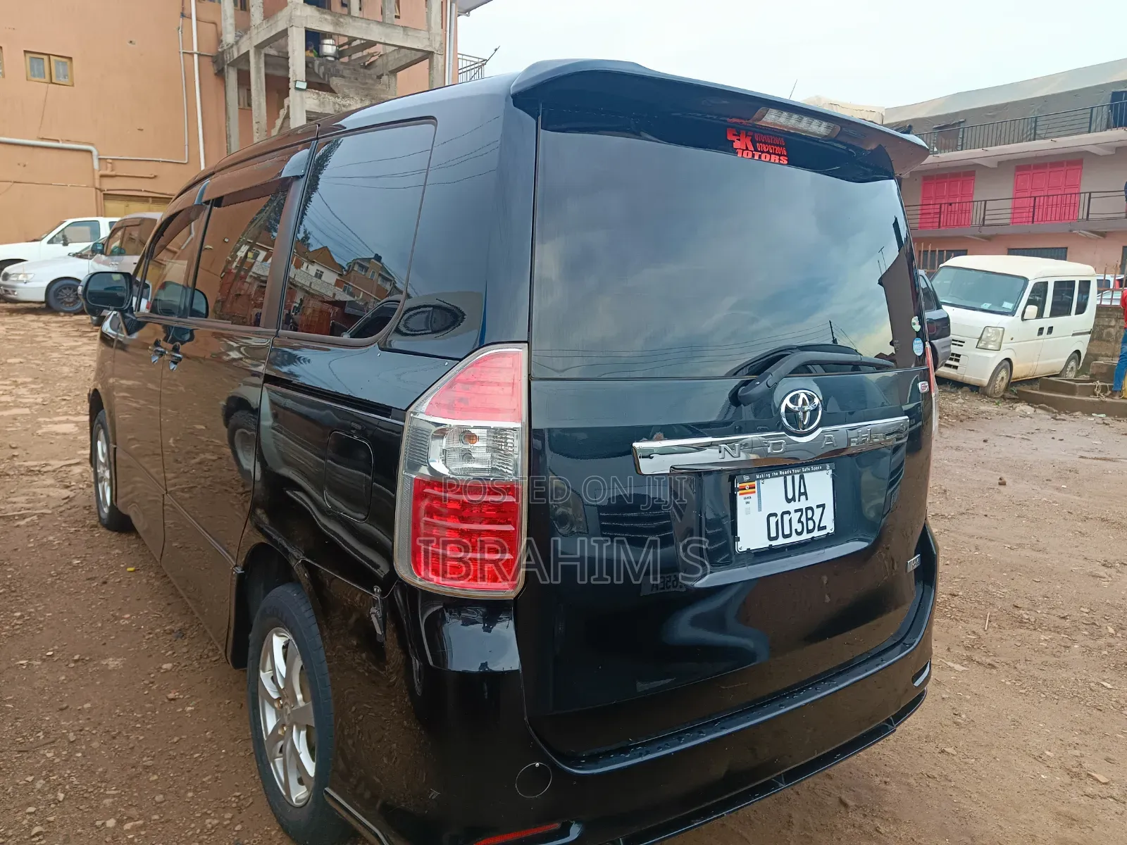 Toyota Noah 2009 Black