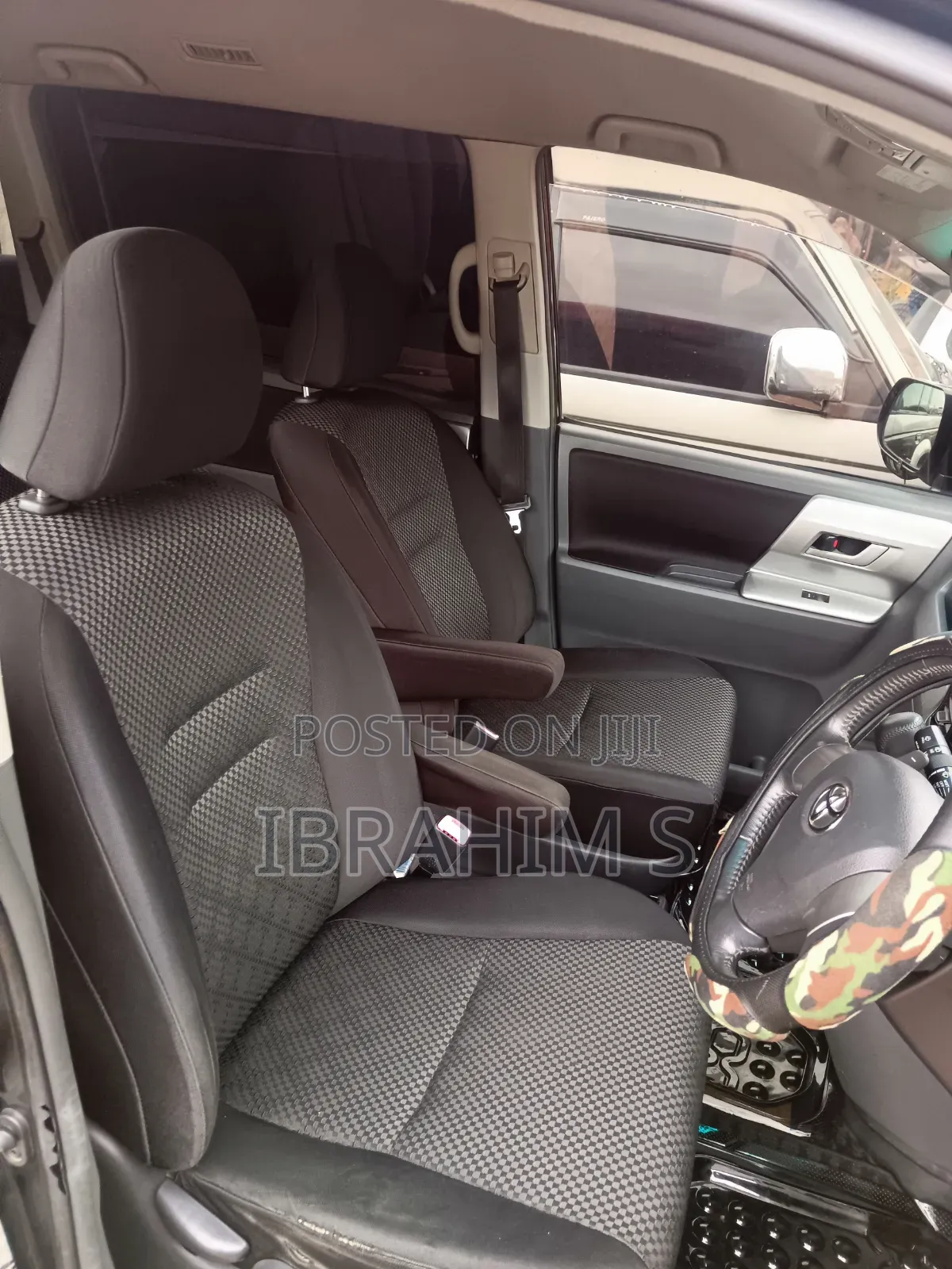 Toyota Noah 2009 Black