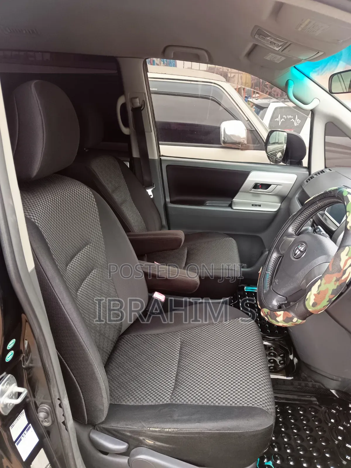 Toyota Noah 2009 Black
