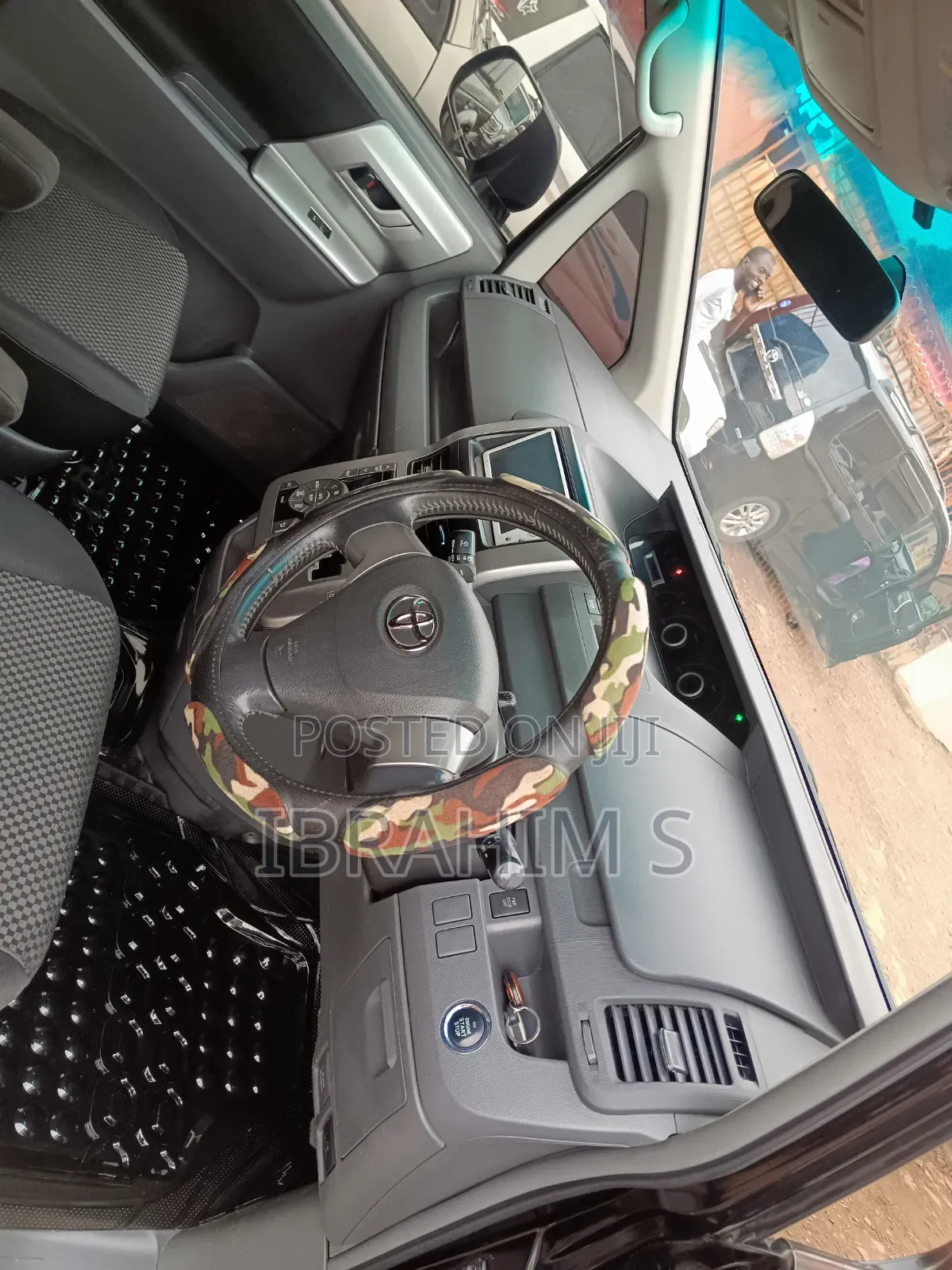 Toyota Noah 2009 Black