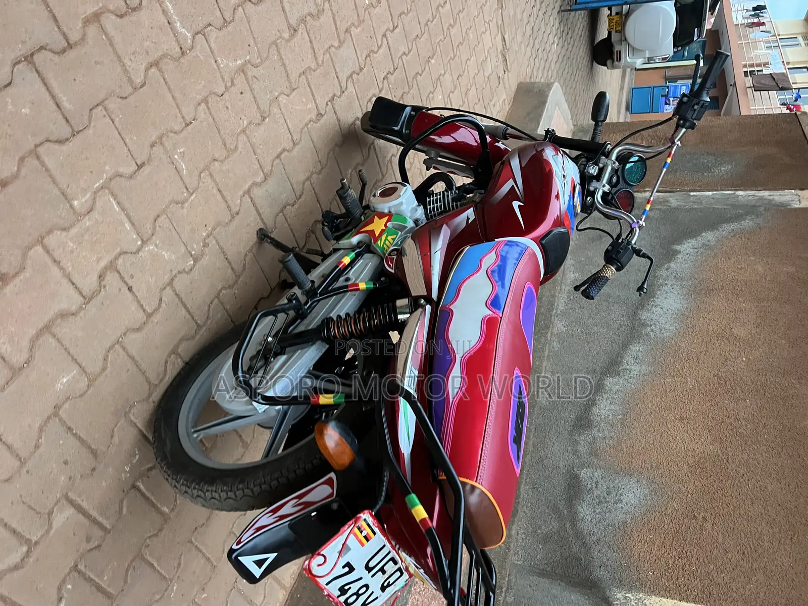 Bajaj CT 125X 2023 Red