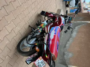 Bajaj CT 125X 2023 Red