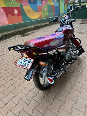 Bajaj CT 125X 2023 Red