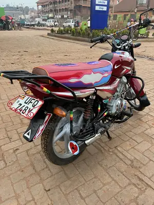 Bajaj CT 125X 2023 Red