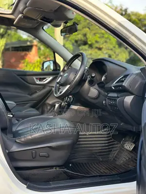 Subaru Forester 2018 White