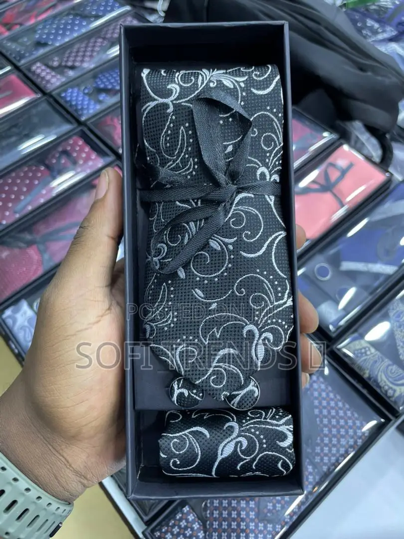 Gentts Ties With Pocket Squares