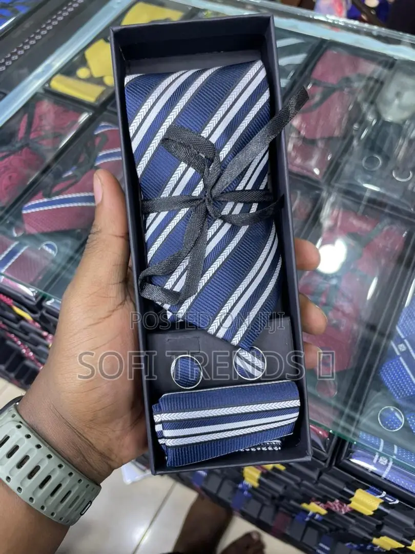 Gentts Ties With Pocket Squares