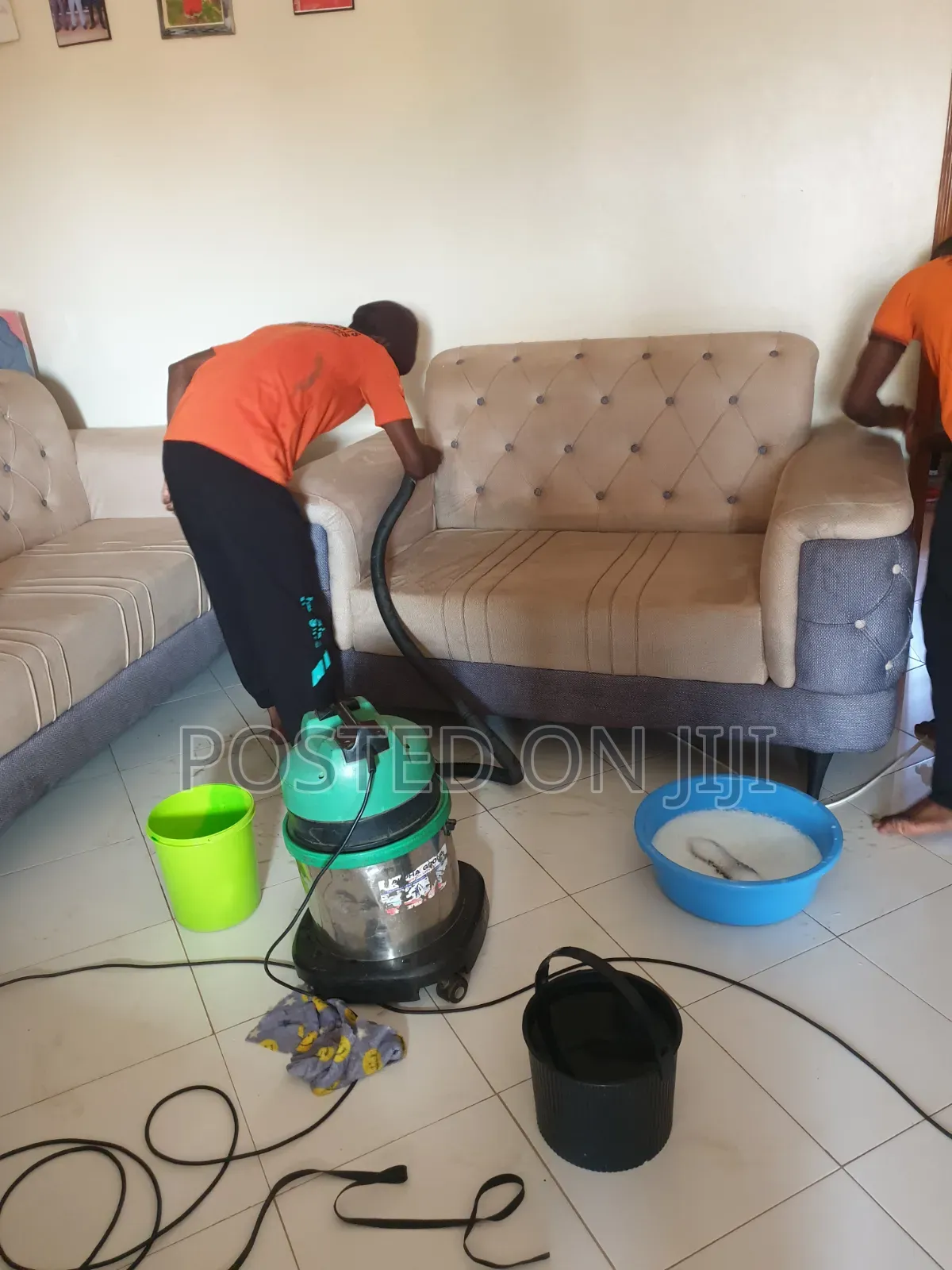 Sofa Set Cleaning Services