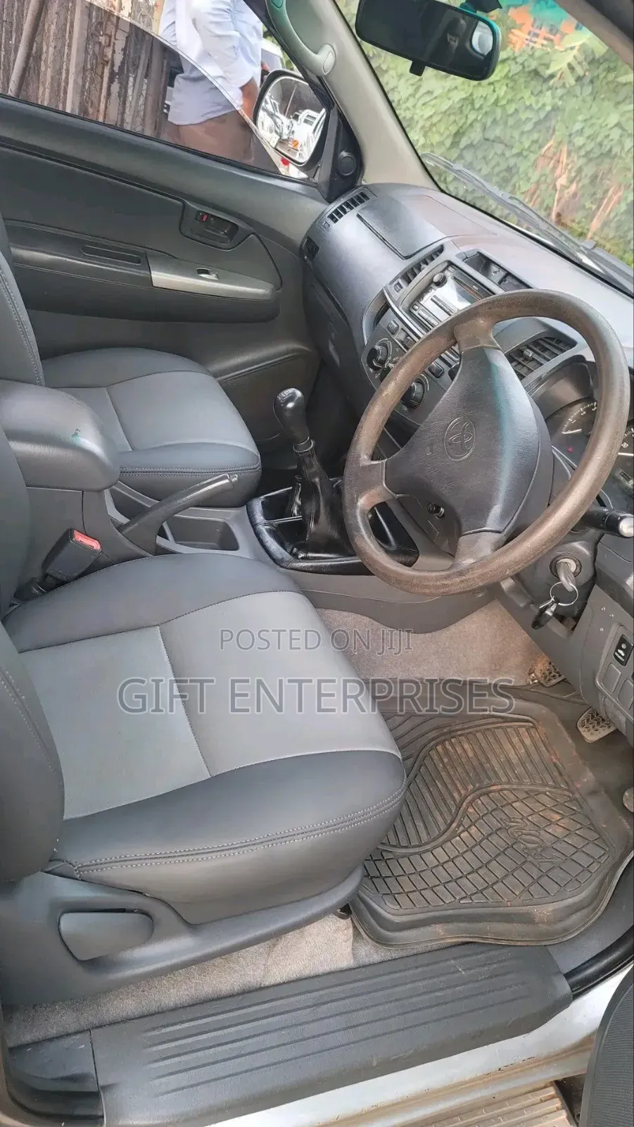 Toyota Hilux 2015 Silver