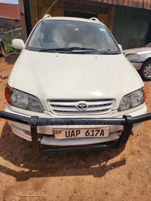 Toyota Ipsum 2000 White